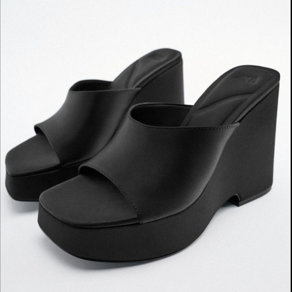 NWT Zara Black Chunky Wedge Sandals Size 6.5
